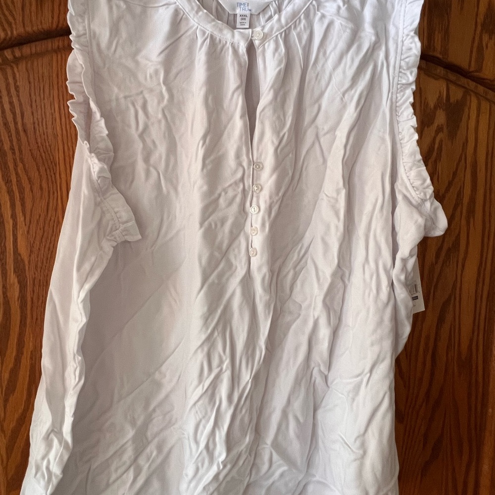 Time and Tru White Ruffled Blouse